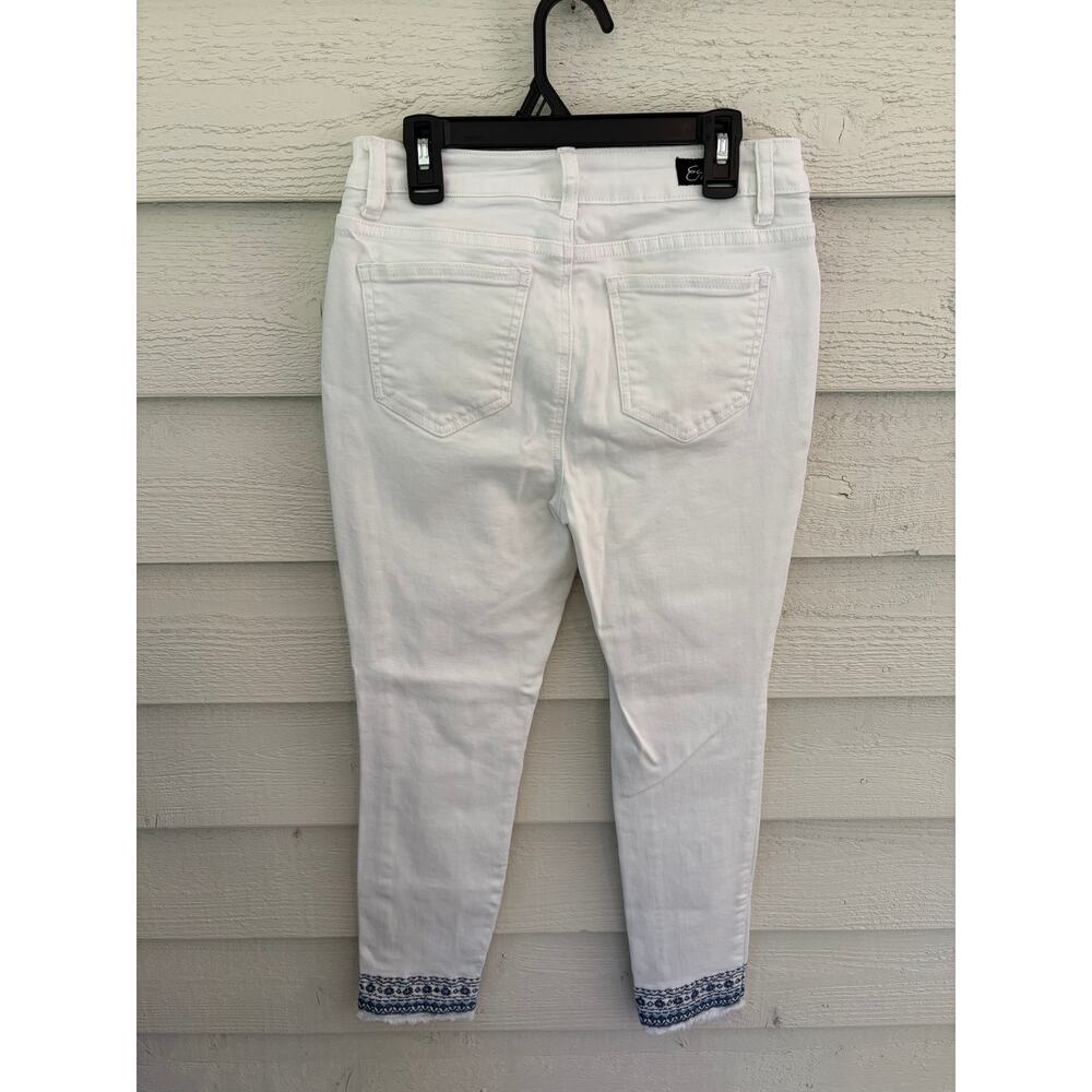 Earl Jean White Embroidered Hem Skinny Ankle Jeans Size 6 - Picture 8 of 8